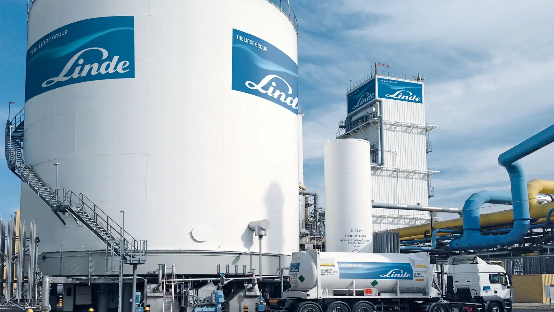 A massive Linde air separation unit industrial facility, processing atmospheric air into oxygen and nitrogen for commercial use.