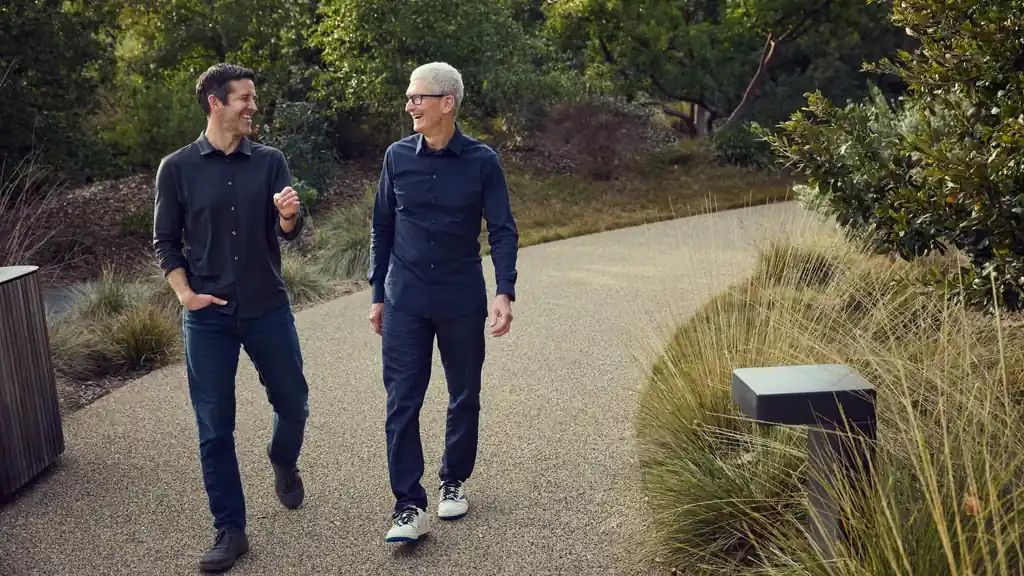 John Ternus Apple CEO and longtime hardware engineer
